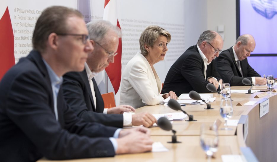 Le gouvernement défend les bilatérales