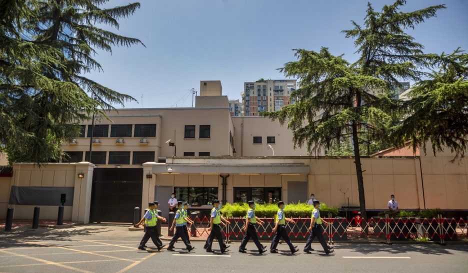 La Chine investit un consulat des Etats-Unis