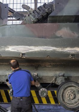 ARMEMENT: LEGENDAIRE DISCRETION SUISSE