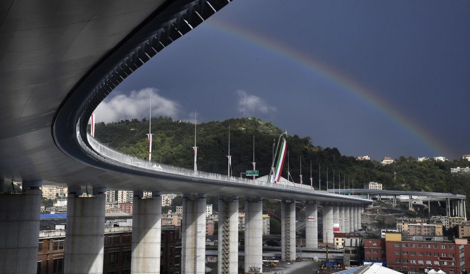 Gênes renaît de ses cendres