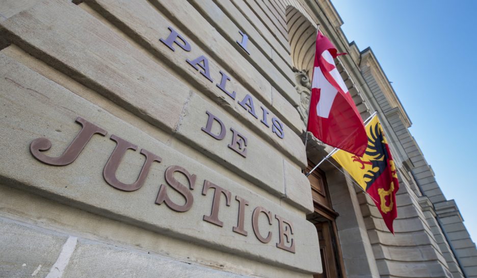 La défense plaide le meurtre, l'accusation soutient l'assassinat