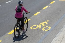 Légitime débat sur le casque à vélo