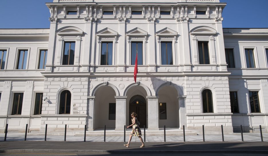 L’ex-directrice absente de son procès