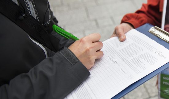 Douteuse récolte de signatures