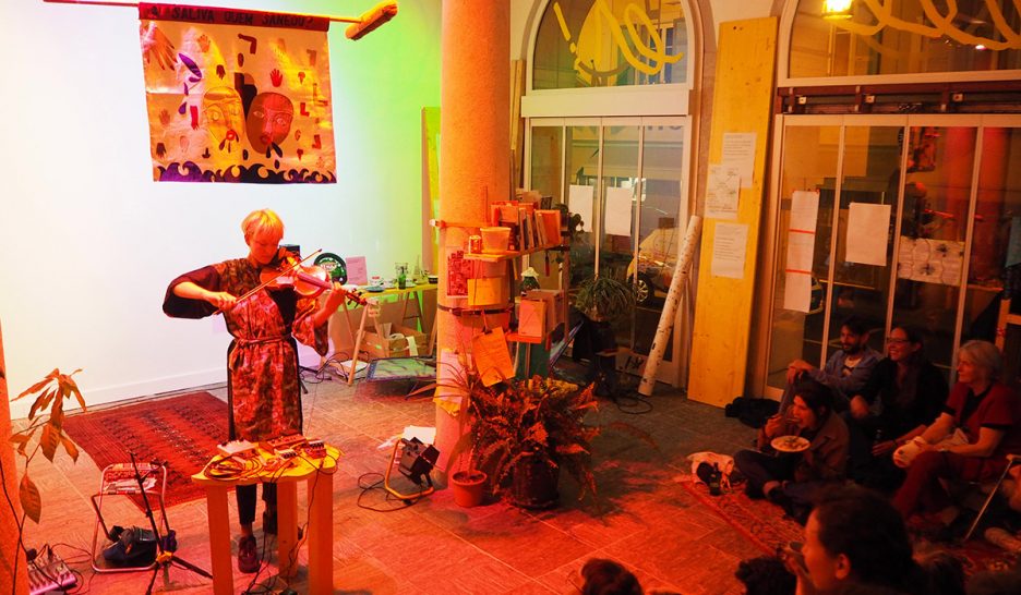 Un bureau de questions ouvert à toutes et à tous