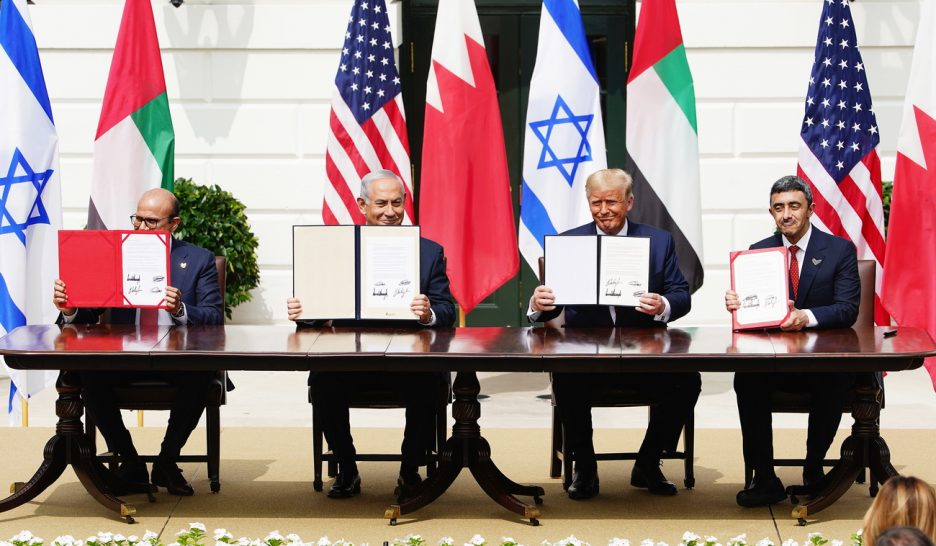 Israël signe des accords historiques avec les Emirats et Bahreïn