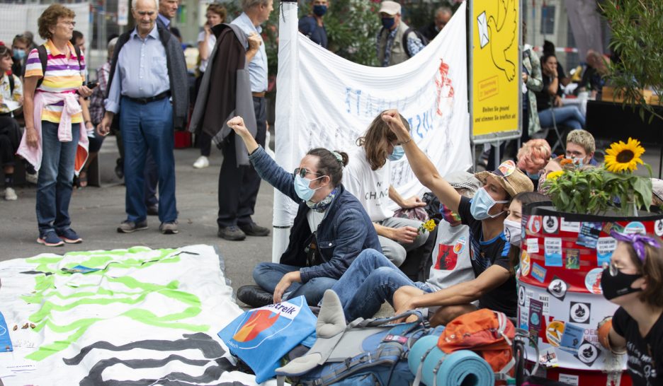 Les manifestants du climat ignorent l’ultimatum