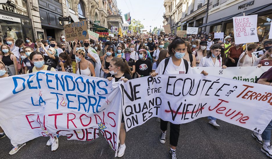 Grévistes du climat opposés à la loi CO2