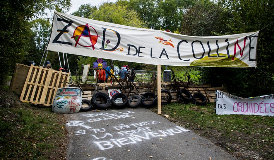 La première ZAD de Suisse au Mormont