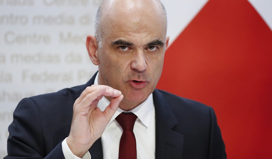 Berset appelle les cantons alémaniques à agir