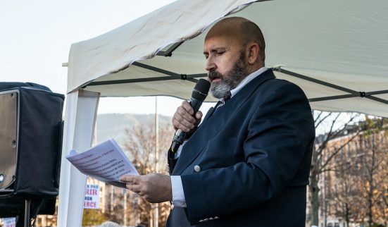 «On nous ferme? On nous donne de quoi bouffer!»