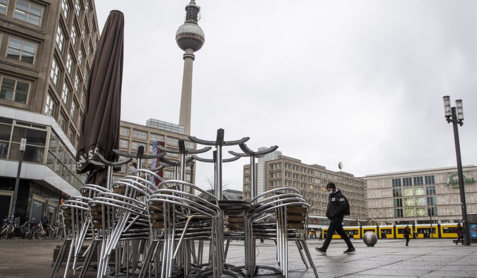 Berlin maintient ses aides massives