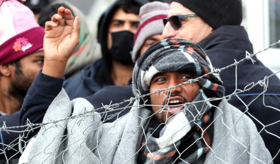 Bosnie: l'UE accroît son aide et appelle à rebâtir le camp Lipa