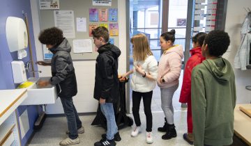 «Les plans de protection sont difficilement applicables à l’école»