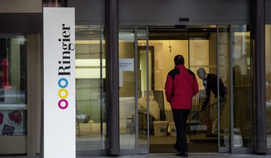 Ringier touché par la critique