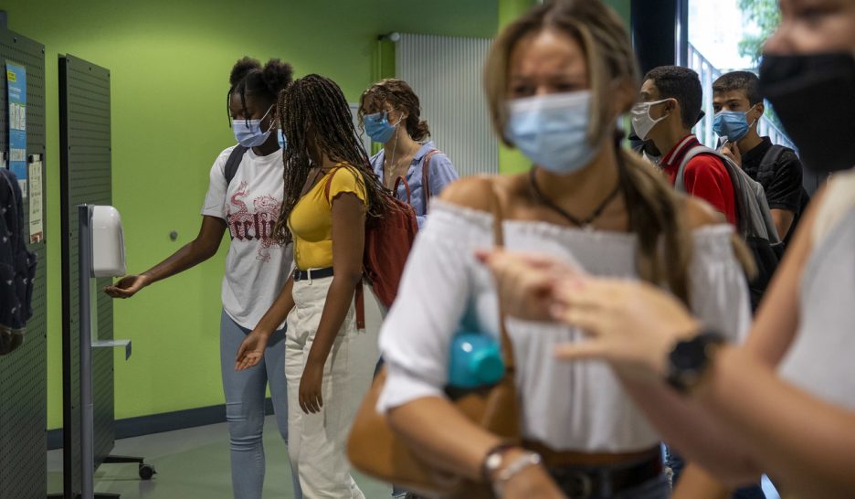 Les écoles invitées à lever le pied