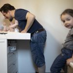 «Donner une place aux pères»