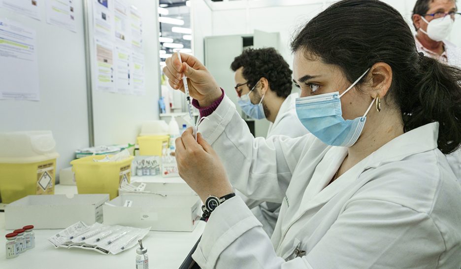 Accès à la vaccination dès 16 ans à partir de mercredi