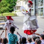 Comptines, bulles XL et tours de magie 1