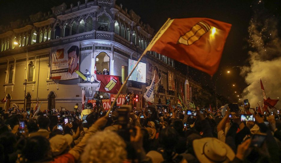 Pedro Castillo en tête à la Présidentielle au Pérou