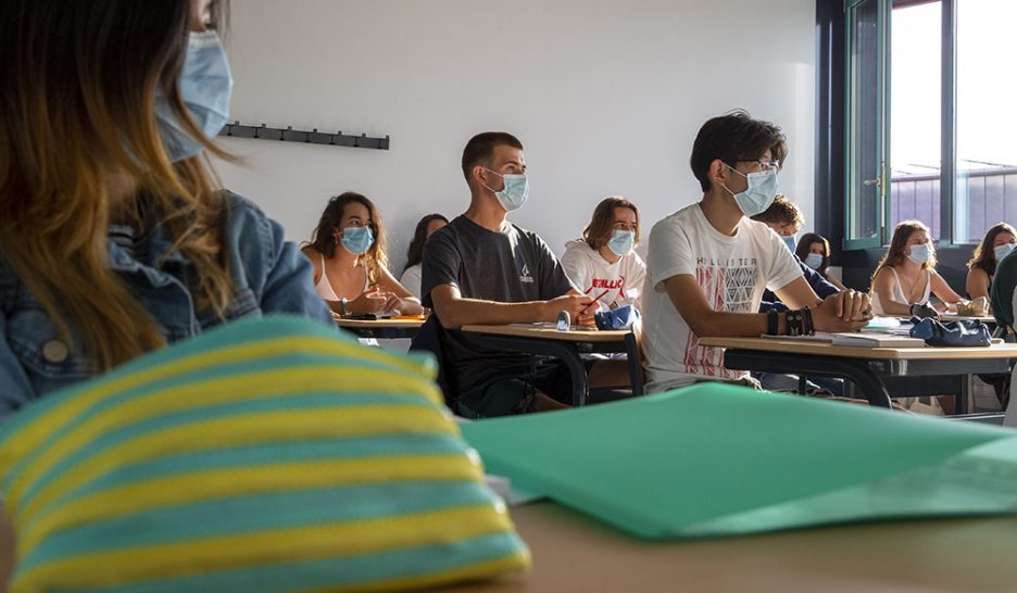 Masque obligatoire cinq semaines au moins