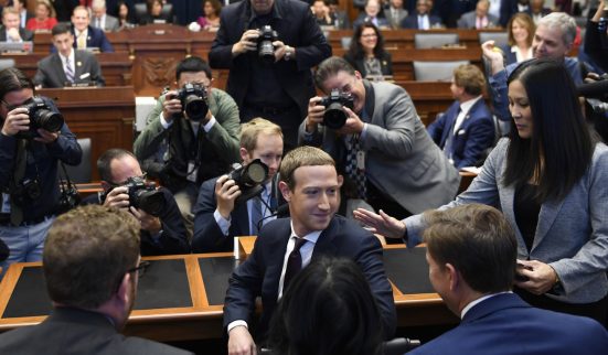 L’art de la manipulation de masse