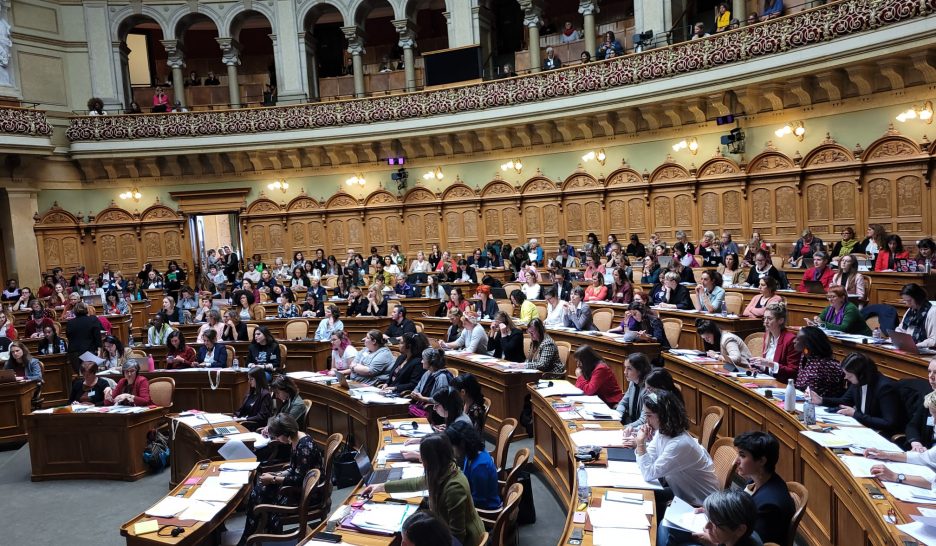 Les femmes investissent la Coupole