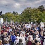 Près de 3000 personnes manifestent contre le pass