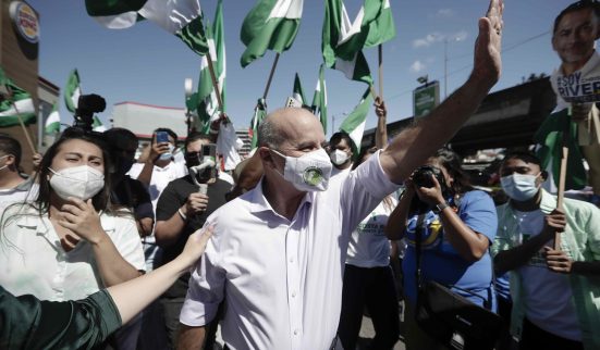 25 candidats pour un siège de président