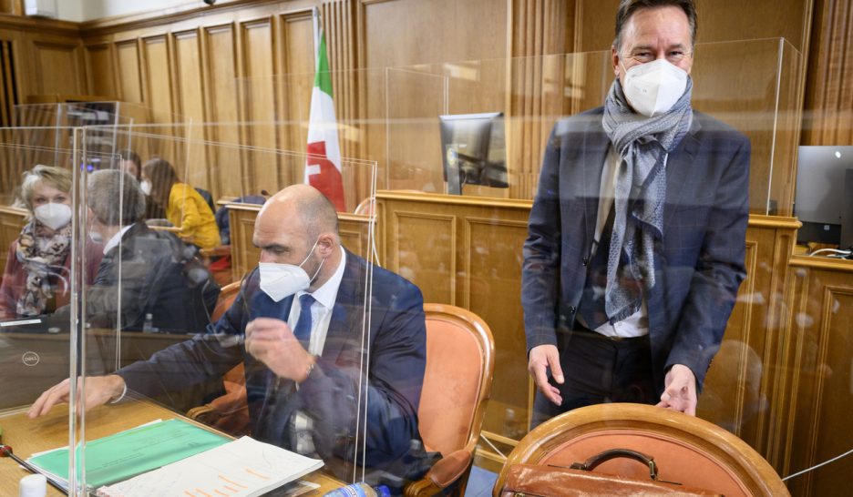 Tentative de féminicide: bracelet électronique discuté