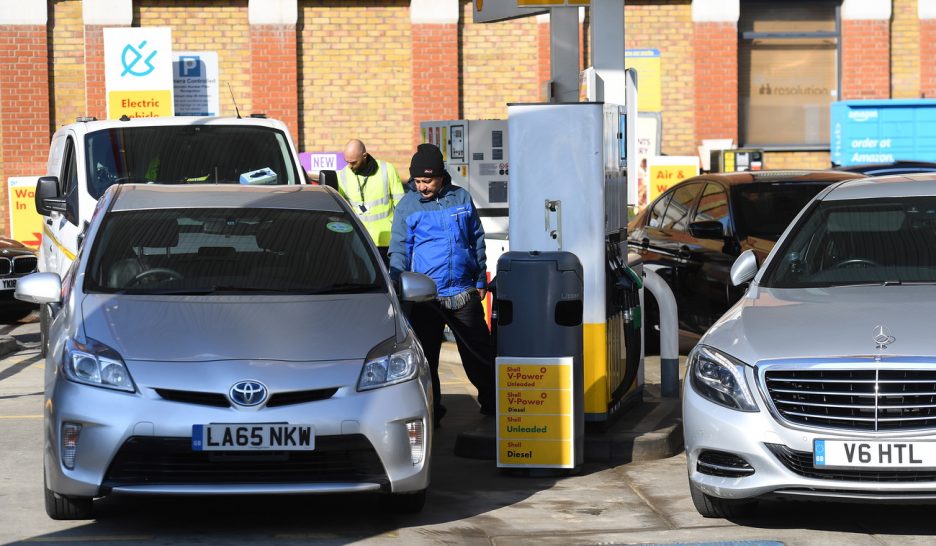 Américains et Britanniques portent un coup au pétrole russe