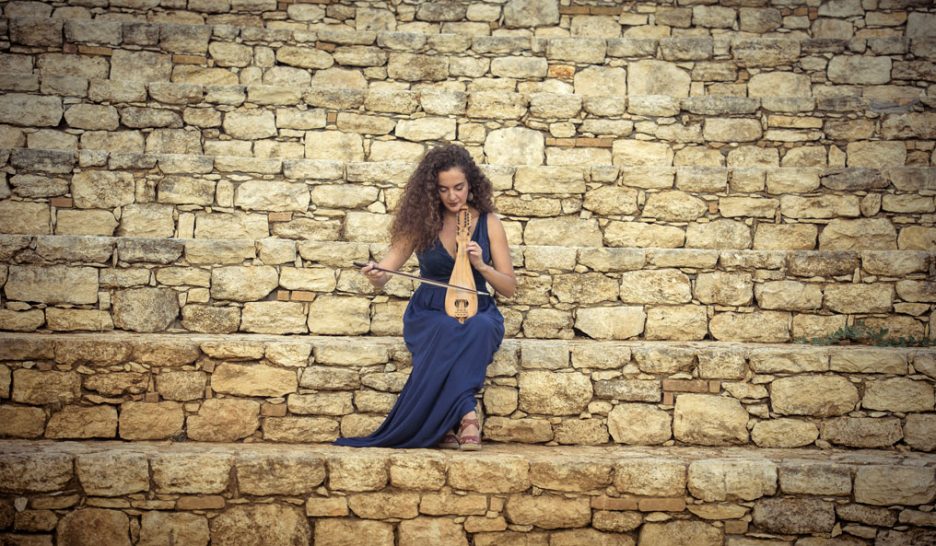 Au son de la lyre crétoise