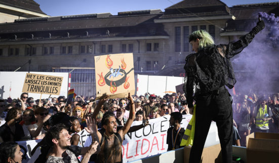 Plus de 4000 personnes à la Pride de nuit 1