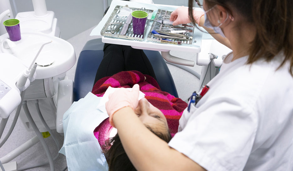 Un accès universel au dentiste