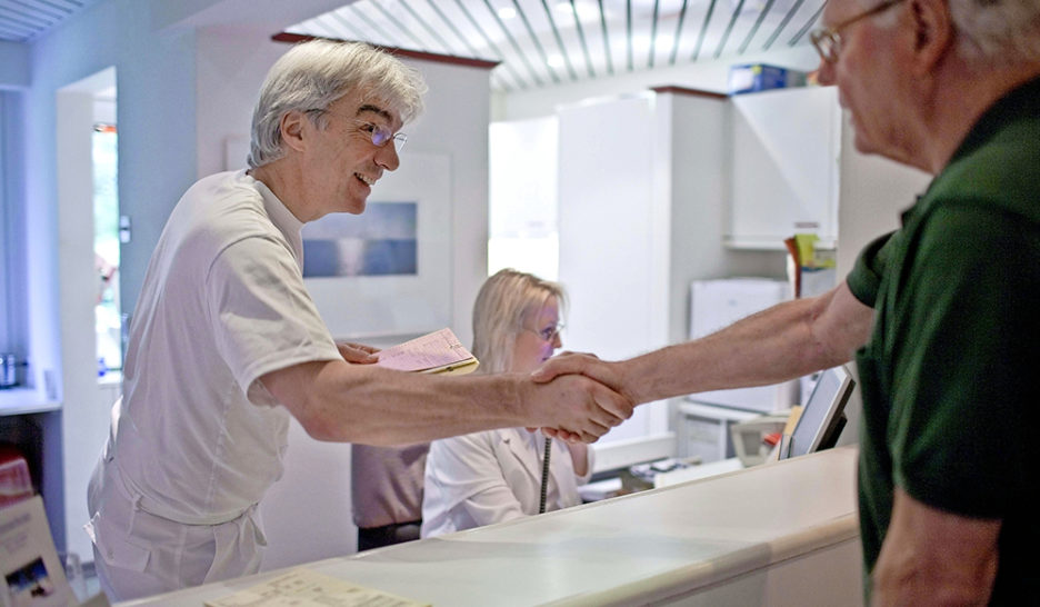 Douche froide pour les assuré·es