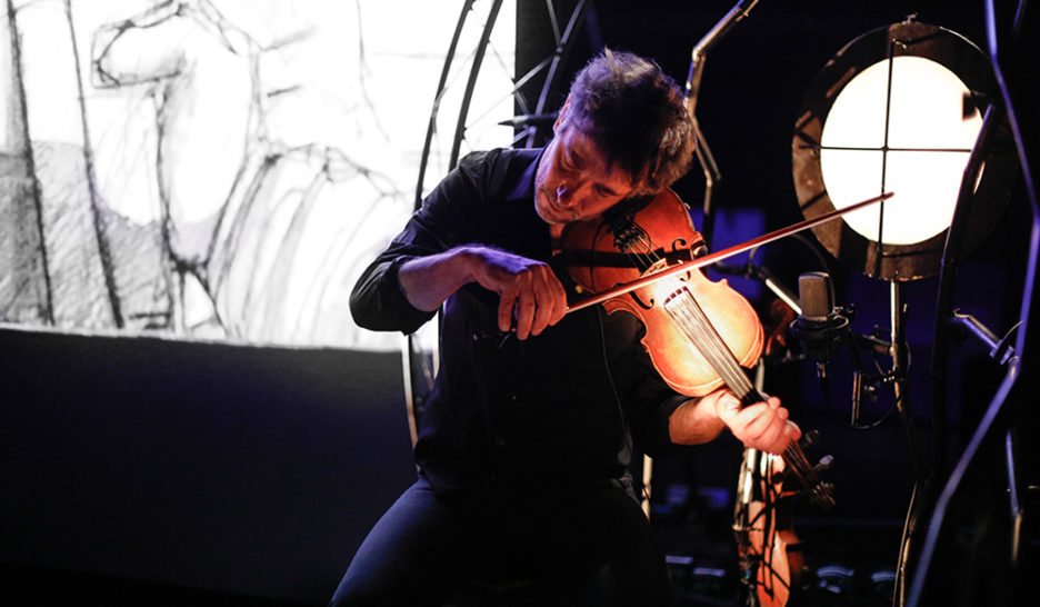 L’Au-dessus, quand la BD sort de ses cases