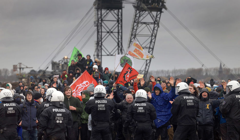 Fin de l'évacuation des militants opposés à une mine de charbon