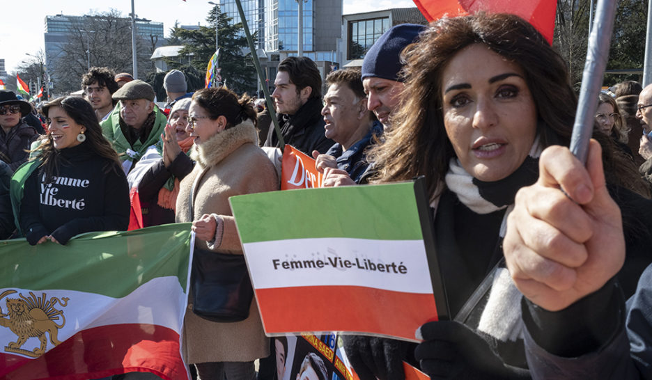 Iran: indignation face à la politique suisse