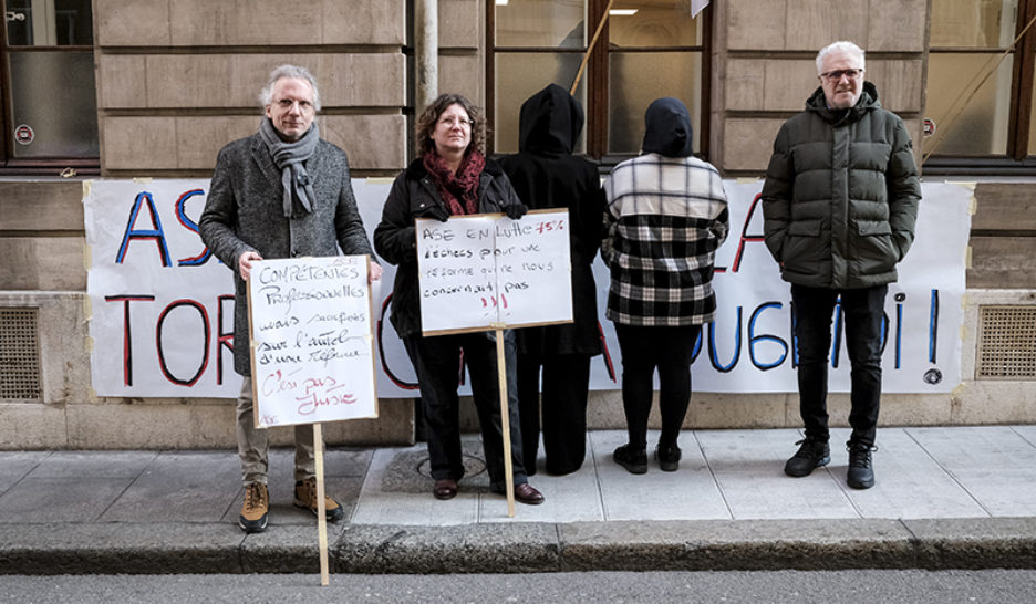 Des apprenties sur le carreau