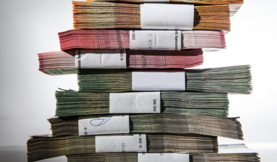 Les comptes fédéraux restent plombés