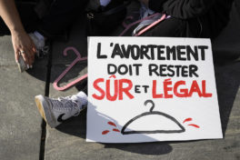 L’IVG reste dans le code pénal