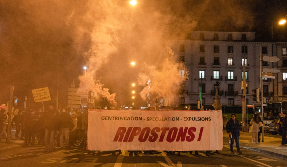 Manif pour le logement sous tension