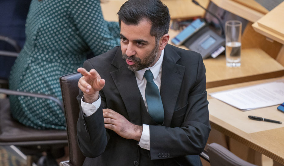 Humza Yousaf prend le relais de Nicola Sturgeon