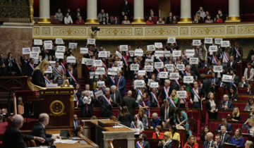 La réforme des retraites définitivement adoptée en France