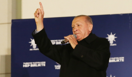 Avantage à Erdogan dans un climat d'incertitude