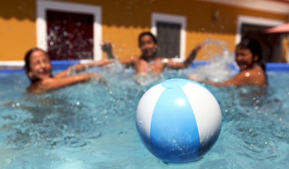 Taxer les piscines privées?