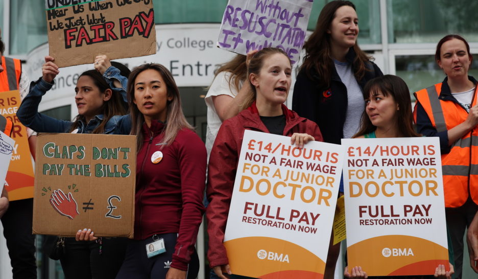 Jeunes médecins en grève pour cinq jours