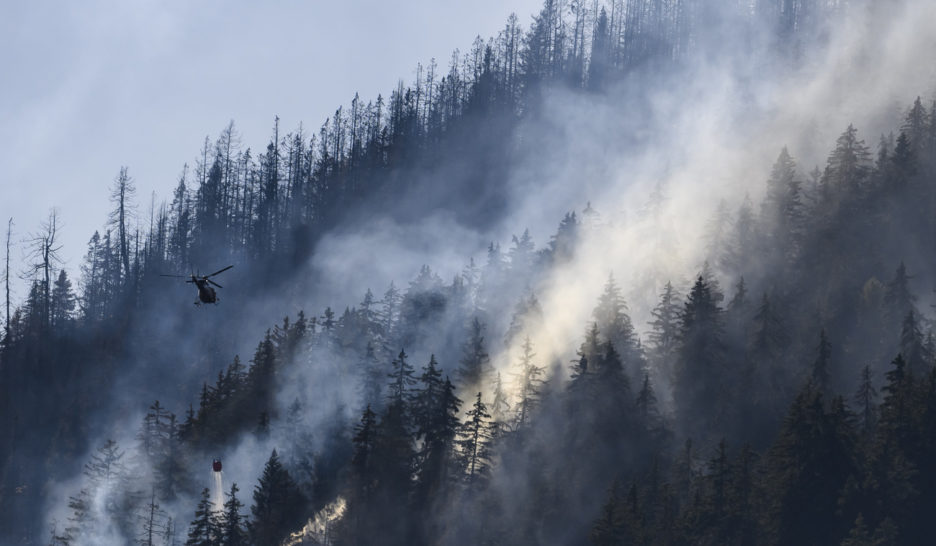 L'incendie n'est toujours pas maîtrisé