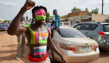 La junte veut «poursuivre» Bazoum