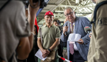 A l’aéroport, les premiers signes sont au rouge